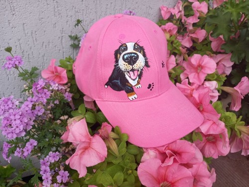 Wyjątkowa ręcznie malowana czapka z daszkiem Berneński Pies Pasterski