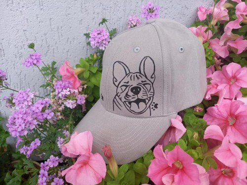 Wyjątkowa ręcznie malowana czapka z daszkiem z Buldogiem Francuskim