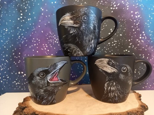 Wyjątkowy, ręcznie malowany kubek Kruk. - cała seria