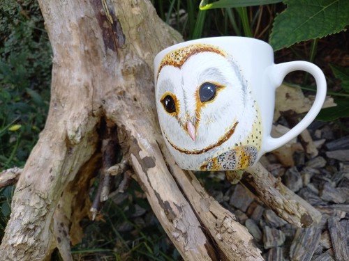 Wyjątkowy, ręcznie malowany kubek sowa Płomykówka.