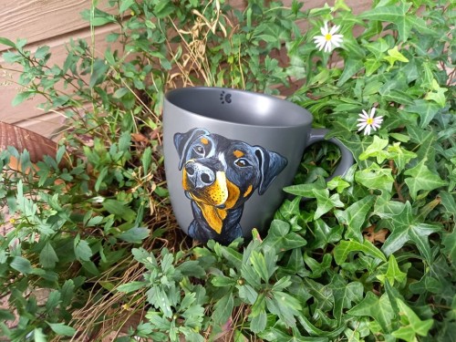Wyjątkowy, ręcznie malowany kubek z autorskim motywem Dobermana
