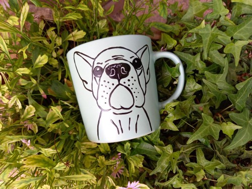 Wyjątkowy, ręcznie malowany kubek z autorskim motywem Buldożka francuskiego
