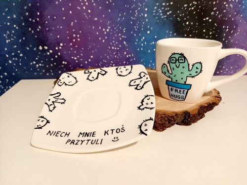 Wyjątkowa, ręcznie malowana filiżanka z autorskim motywem Kaktusa