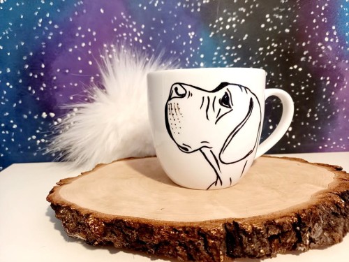 Wyjątkowy, ręcznie malowany kubek z autorskim motywem Doga Niemieckiego