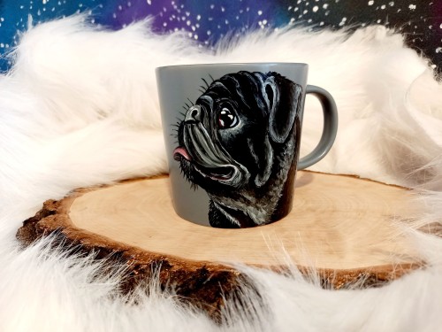 Wyjątkowy, ręcznie malowany kubek z autorskim motywem Mopsa