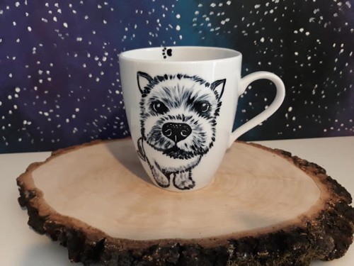 Wyjątkowy, ręcznie malowany kubek z autorskim motywem Cairn Terrier