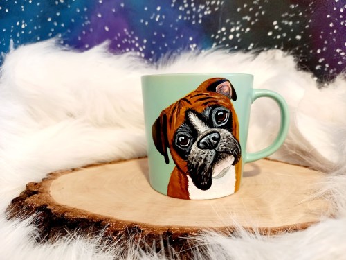 Wyjątkowy, ręcznie malowany kubek z autorskim motywem Boksera