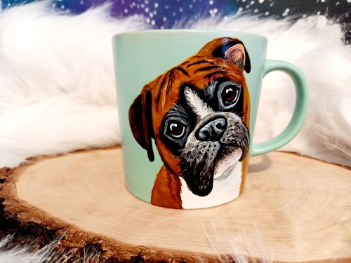 Wyjątkowy, ręcznie malowany kubek z autorskim motywem Boksera