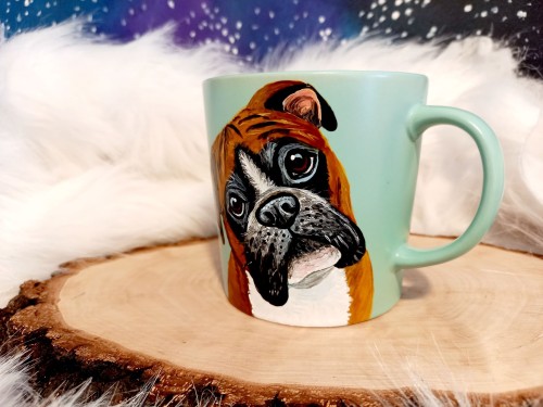 Wyjątkowy, ręcznie malowany kubek z autorskim motywem Boksera