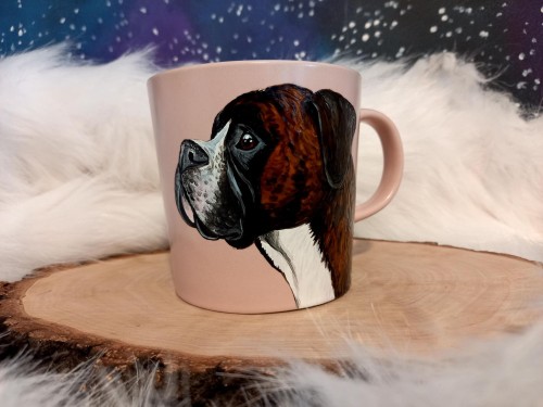 Wyjątkowy, ręcznie malowany kubek z autorskim motywem Boksera