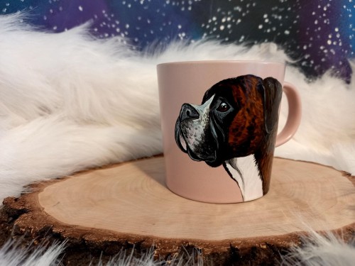 Wyjątkowy, ręcznie malowany kubek z autorskim motywem Boksera
