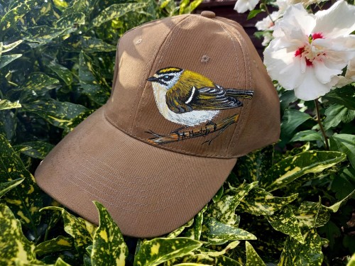 Wyjątkowa ręcznie malowana czapka ze Zniczkiem