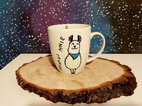 Wyjątkowy, ręcznie malowany kubek Lama pocałuj mnie w dupę.