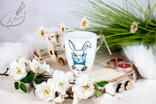 Wyjątkowy, ręcznie malowany kubek Zajączek Wielkanoc