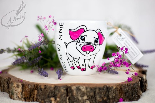 Wyjątkowy, ręcznie malowany kubek Świnka pocałuj mnie w dupę