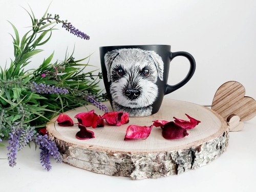 Wyjątkowy, ręcznie malowany kubek Sznaucer Miniaturowy.