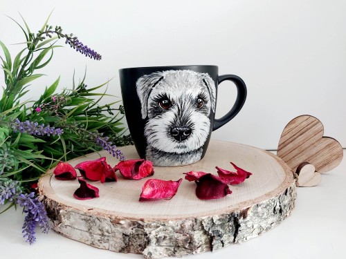 Wyjątkowy, ręcznie malowany kubek Sznaucer Miniaturowy.