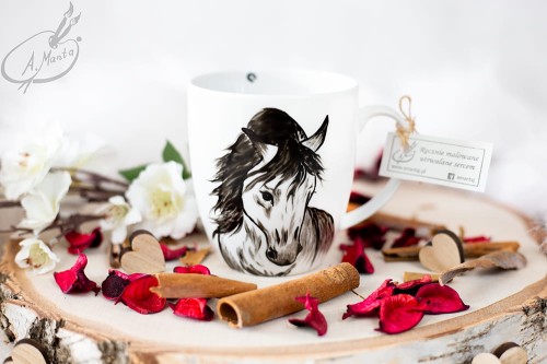 Wyjątkowy, ręcznie malowany kubek koń.