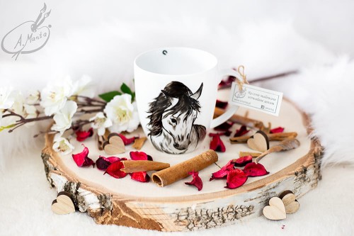 Wyjątkowy, ręcznie malowany kubek koń.