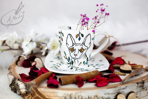 Wyjątkowa, ręcznie malowana filiżanka Sfinks.