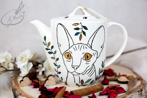 Wyjątkowy dzbanek do kawy ręcznie malowany z kotem rasy Sfinks.
