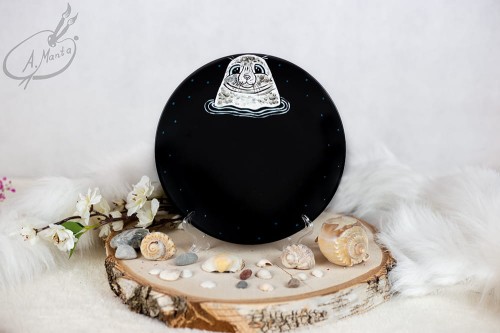 Talerz deserowy ręcznie malowany Foczka