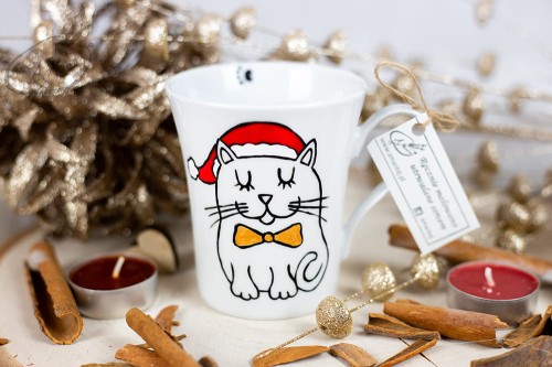 Wyjątkowy, mały, ręcznie malowany kubek kot i Święta.