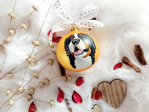 Wyjątkowa bombka choinkowa ręcznie malowana Berneński pies pasterski