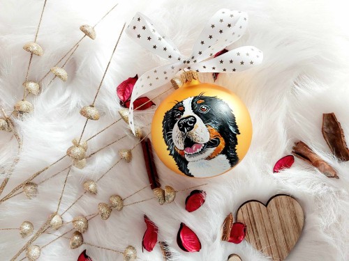 Wyjątkowa bombka choinkowa ręcznie malowana Berneński pies pasterski