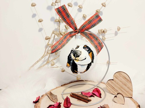 Wyjątkowa bombka choinkowa ręcznie malowana Berneński pies pasterski