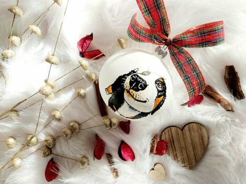 Wyjątkowa bombka choinkowa ręcznie malowana Berneński pies pasterski