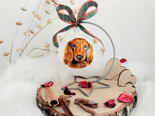 Wyjątkowa bombka choinkowa ręcznie malowana Jamnik długowłosy