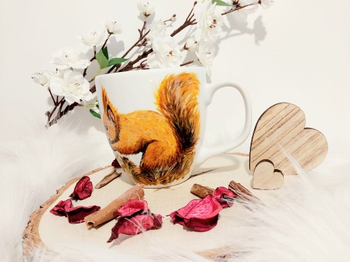 Wyjątkowy, ręcznie malowany kubek Wiewiórka