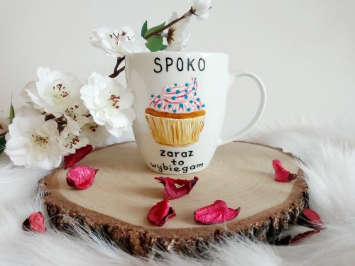 Wyjątkowy, ręcznie malowany kubek ciacho dla biegacza.