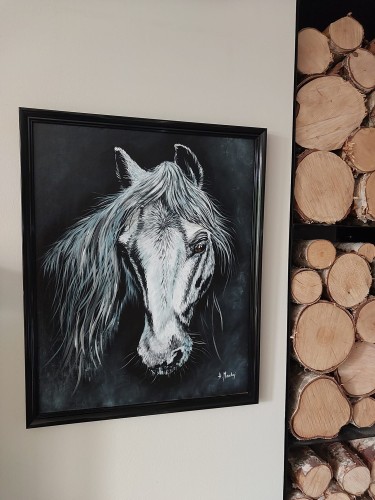 Obraz ręcznie malowany siwy koń
