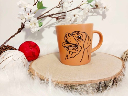 Wyjątkowy, ręcznie malowany kubek Rottweiler.