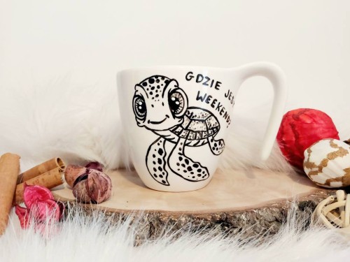 Wyjątkowy, ręcznie malowany kubek żółwik gdzie jest weekend