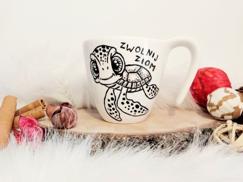 Wyjątkowy, ręcznie malowany kubek żółwik zwolnij ziom