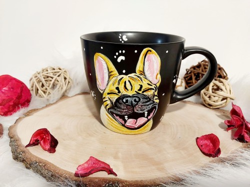 Wyjątkowy, ręcznie malowany kubek Buldożek francuski.
