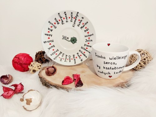 Wyjątkowa, ręcznie malowana filiżanka na zakończenie roku szkolnego