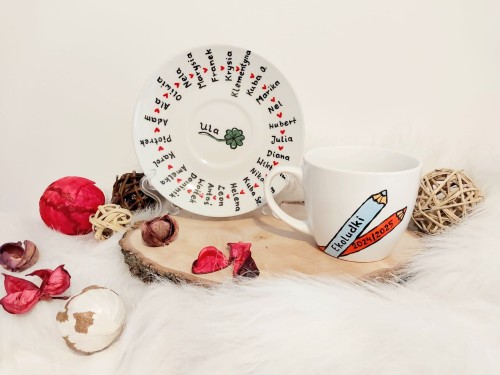 Wyjątkowa, ręcznie malowana filiżanka na zakończenie roku szkolnego