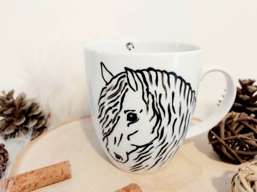 Wyjątkowy, ręcznie malowany kubek koń fryzyjski