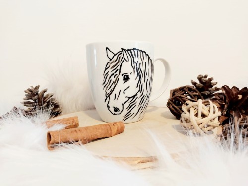 Wyjątkowy, ręcznie malowany kubek koń fryzyjski