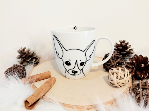 Wyjątkowy, ręcznie malowany kubek pies Chihuahua.