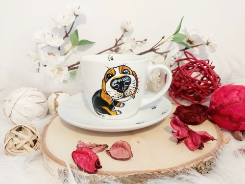 Wyjątkowa, ręcznie malowana filiżanka Beagle.
