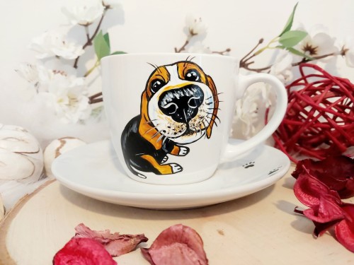 Wyjątkowa, ręcznie malowana filiżanka Beagle.