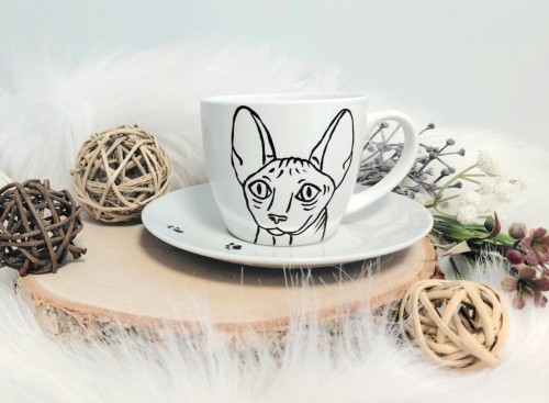 Wyjątkowa, ręcznie malowana filiżanka kot Sfinks.