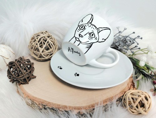 Wyjątkowa, ręcznie malowana filiżanka kot Sfinks.