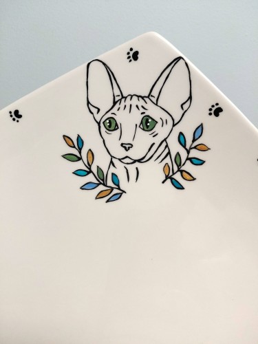 Wyjątkowy, ręcznie malowany talerz obiadowy Sfinks