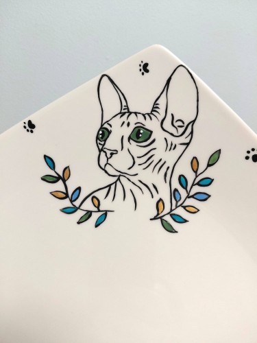 Wyjątkowy, ręcznie malowany talerz obiadowy Sfinks